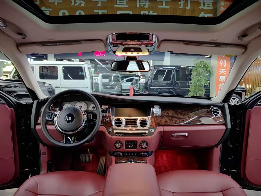 劳斯莱斯 古思特 2013 汽车图片 #5