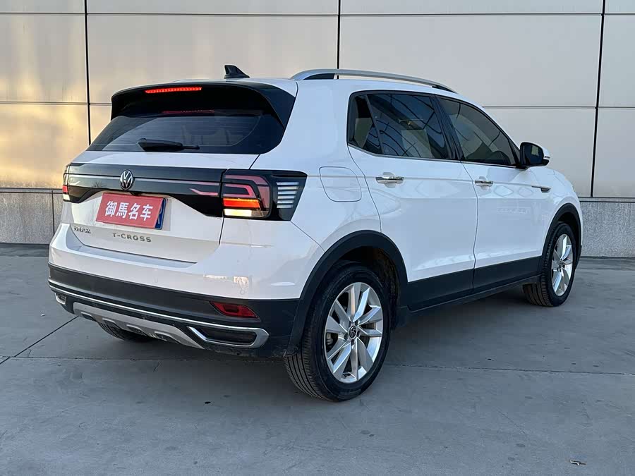 Volkswagen T-Cross 2021 car image #5