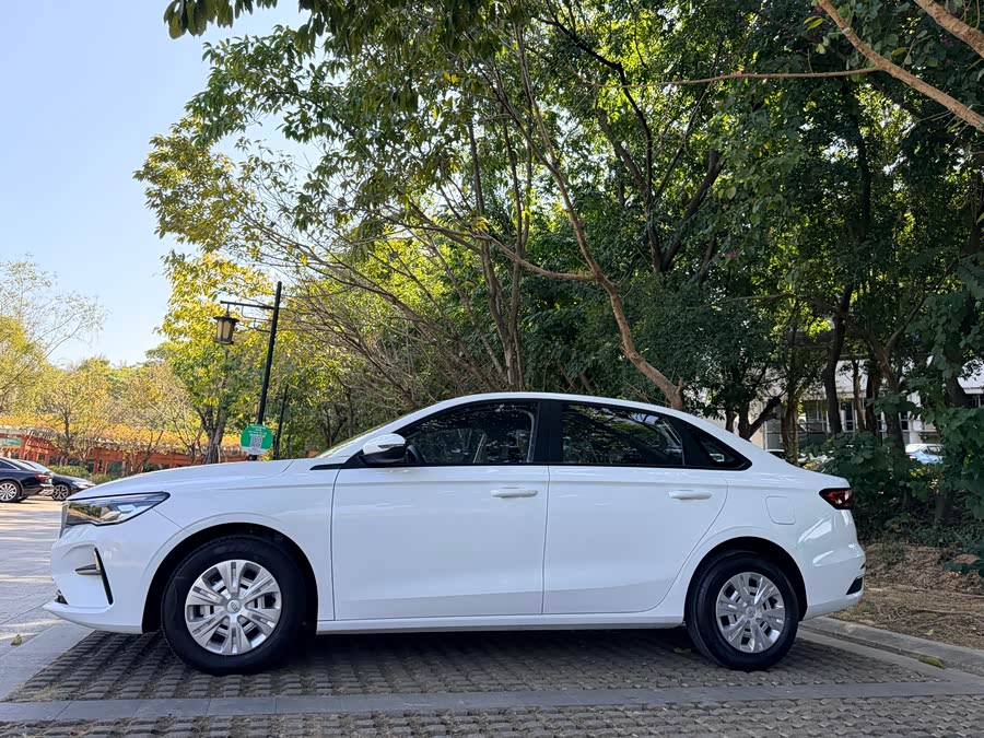 GEELY Emgrand 2024 #5 GEELY Emgrand 2024 car image #5