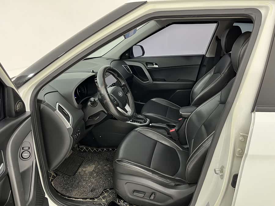Hyundai ix25 2019 car image #5