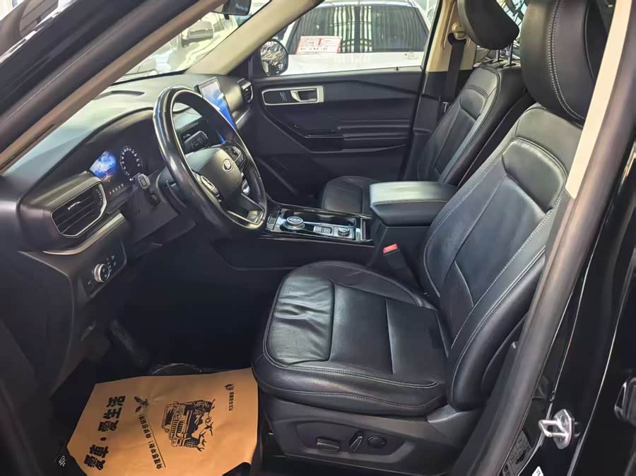 Ford Explorer 2021 car image #5