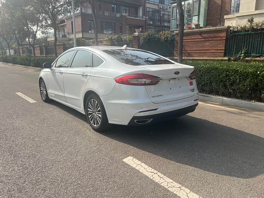 Ford Mondeo 2019 car image #5