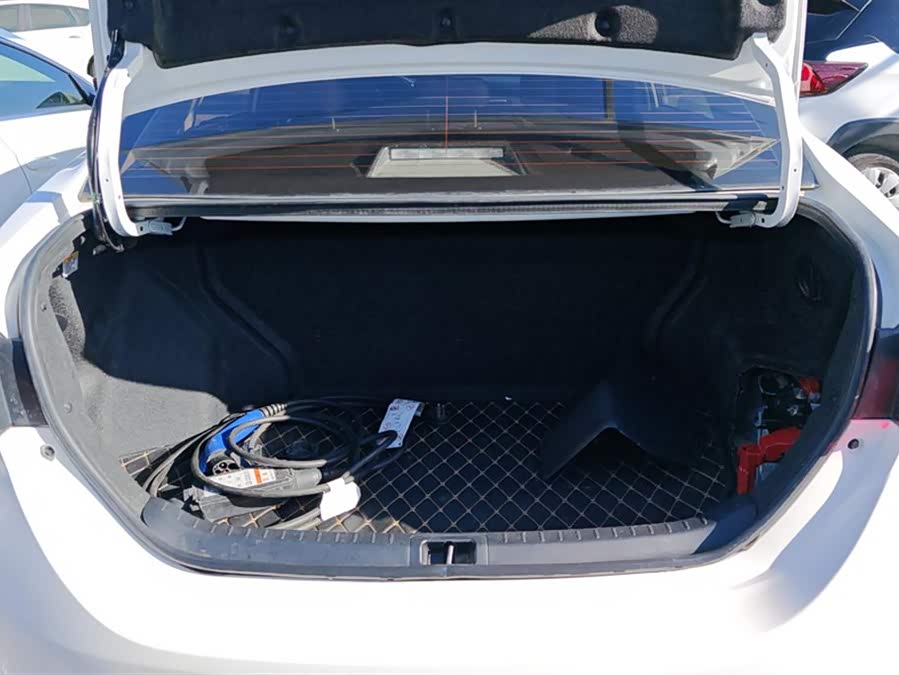 Toyota Corolla Hybird E+ 2020 immagine di auto #5