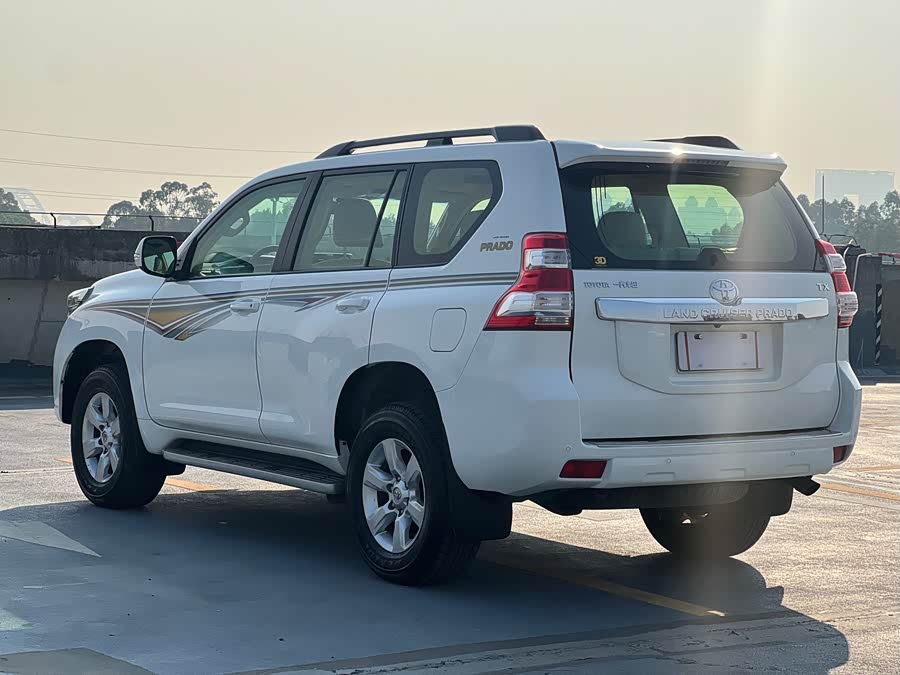 Toyota Land Cruiser Prado 2015 #5 Toyota Land Cruiser Prado 2015 car image #5