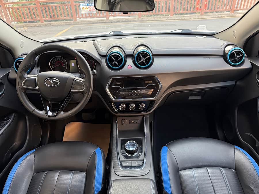 Soueast DX3 EV 2018 car image #5