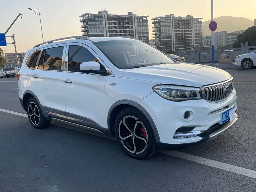 SWM X7 2018 imagen de coche #5