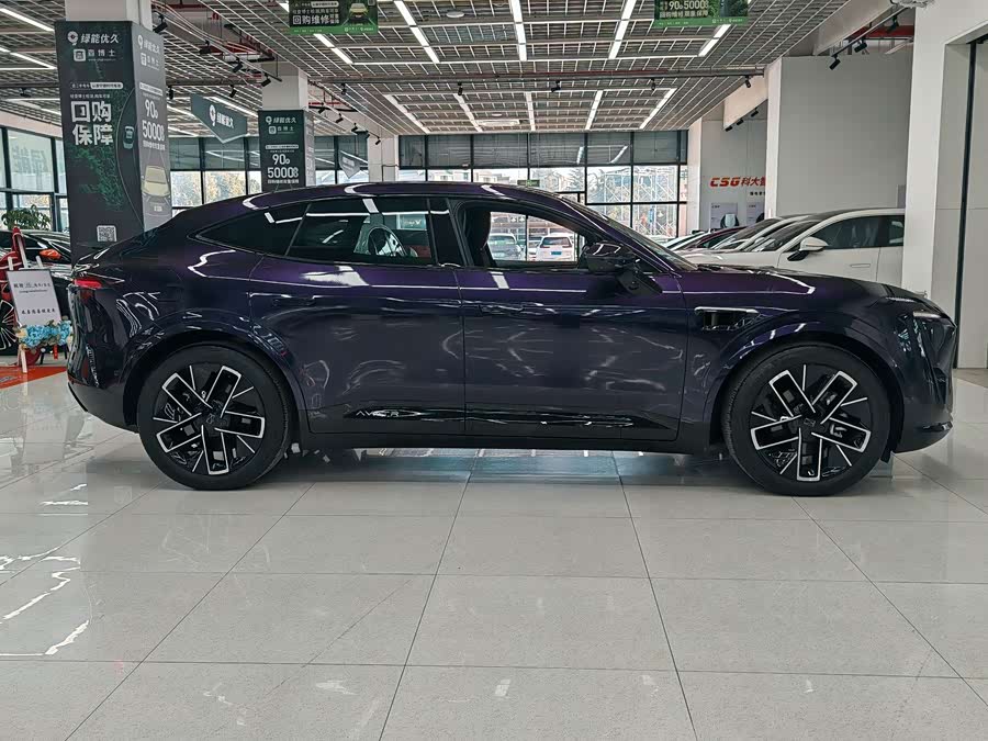 Avatr 11 2025 car image #5
