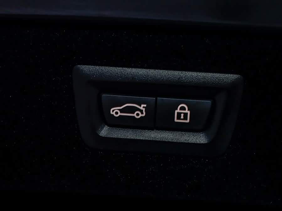 BMW 8 Series 2023 immagine di auto #5