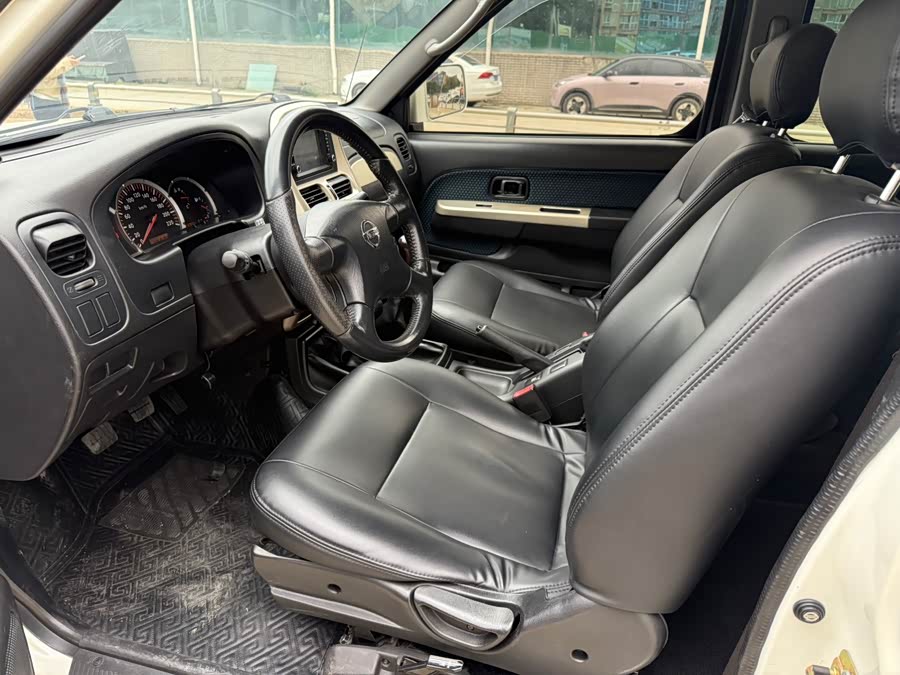 日产 日产帕拉丁 2016 汽车图片 #5