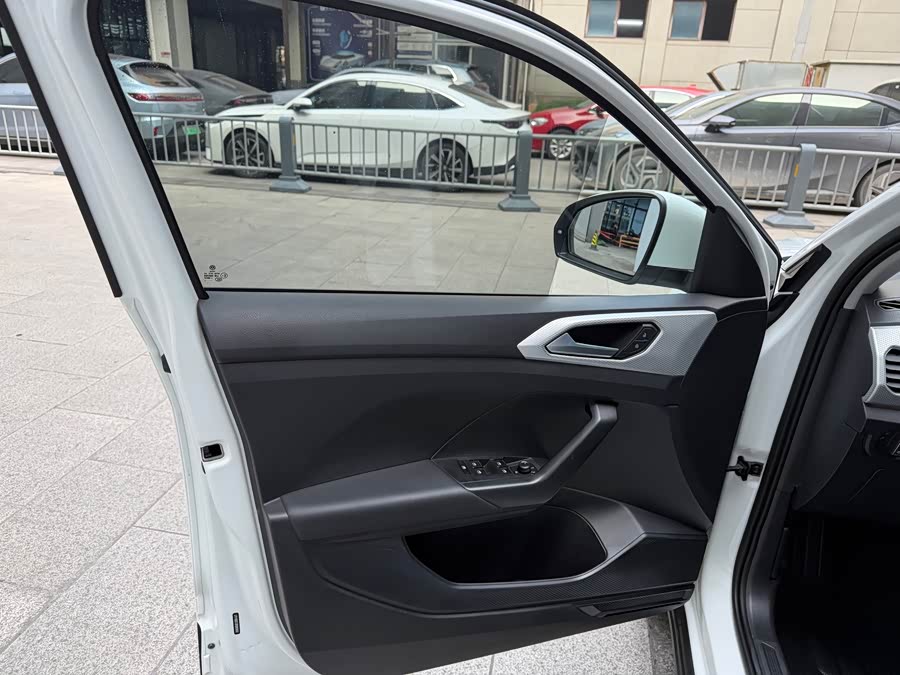 Volkswagen Tacqua 2024 car image #5