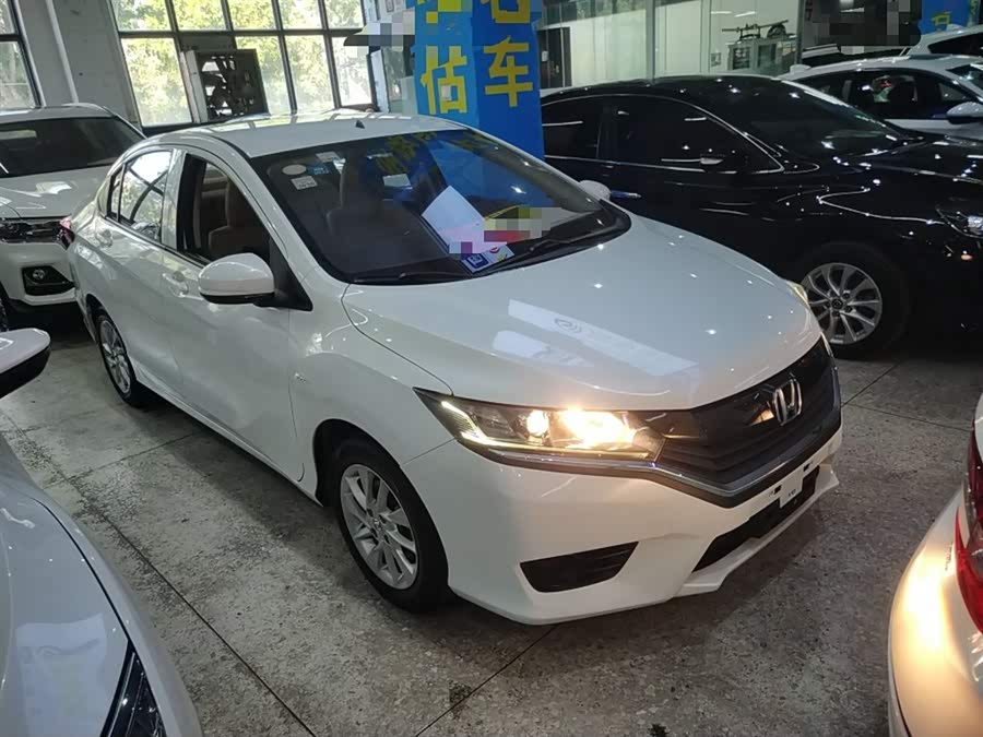 Honda Greiz 2018 изображение автомобиля #5