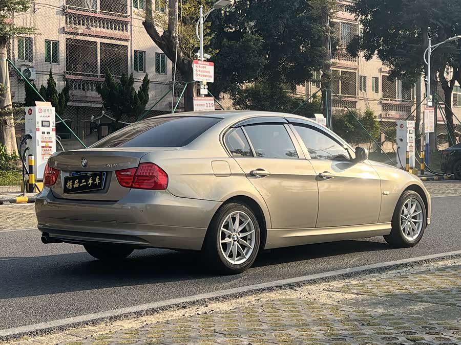 BMW 3 Series (Imported) 2011 immagine di auto #5