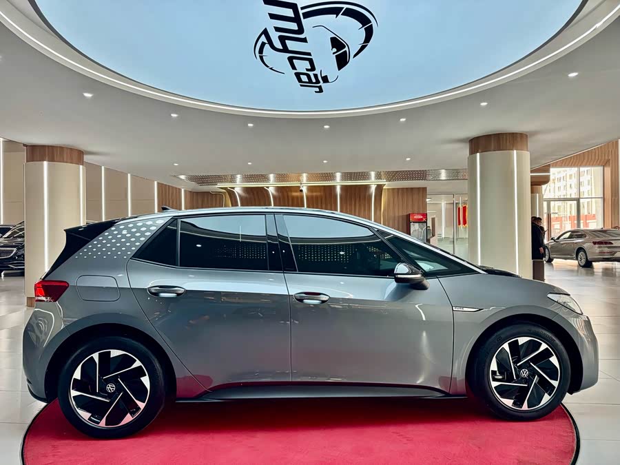 Volkswagen ID.3 2024 car image #5