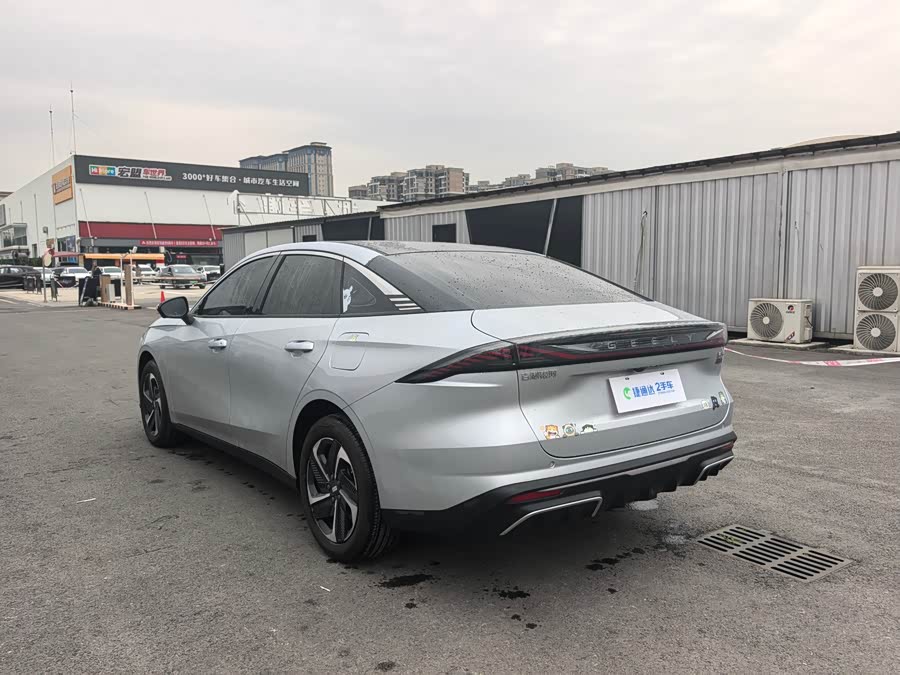 GEELY 2025 car image #5