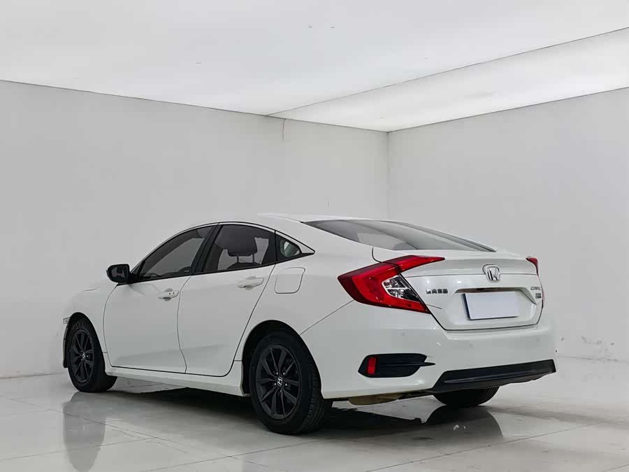 Honda Civic 2019 car image #5