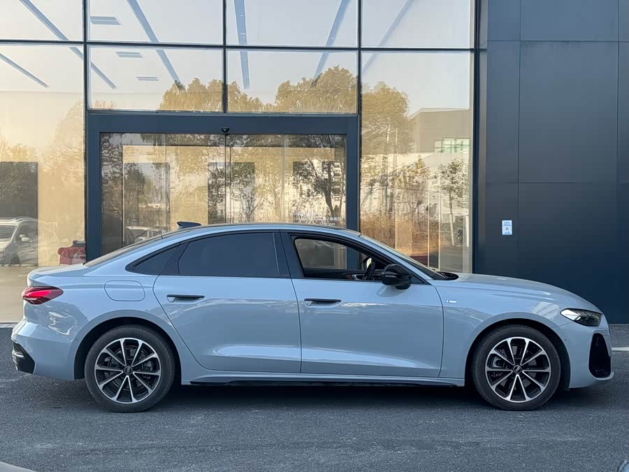 Audi FAW Audi A5L 2025 #5 Audi FAW Audi A5L 2025 car image #5