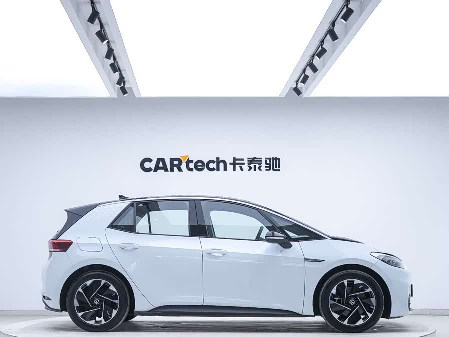 Volkswagen ID.3 2023 immagine di auto #5