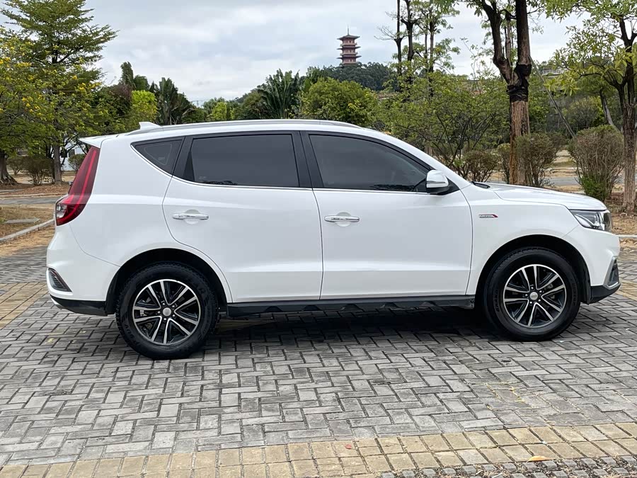 GEELY Vision X6 2018 car image #5