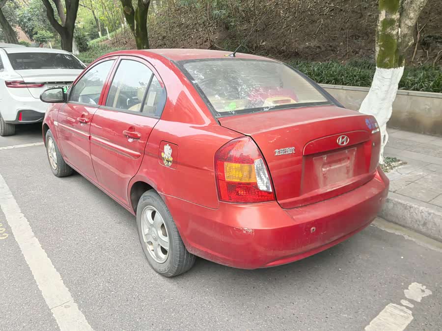 Hyundai Accent 2010 #5 Hyundai Accent 2010 car image #5