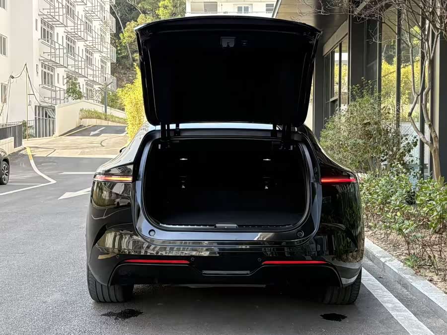 阿维塔 阿维塔12 2024 汽车图片 #5