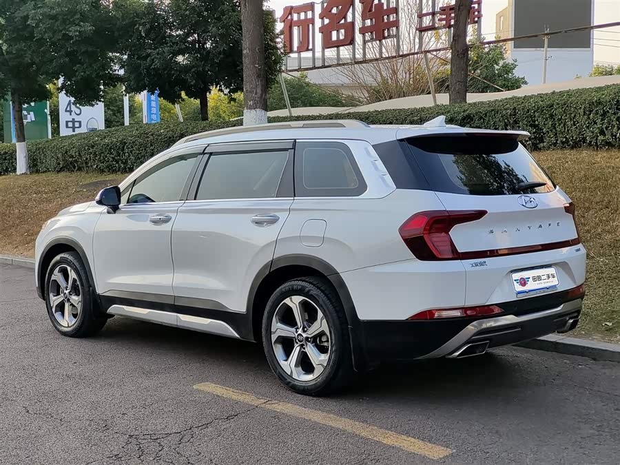 Hyundai Santa Fe 2019 car image #5
