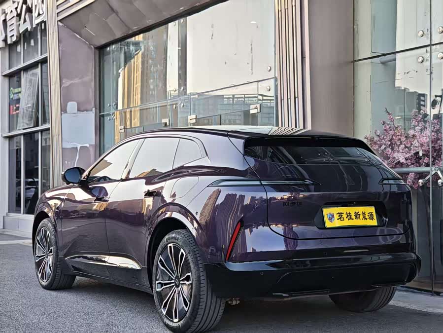 Avatr 07 2024 car image #5