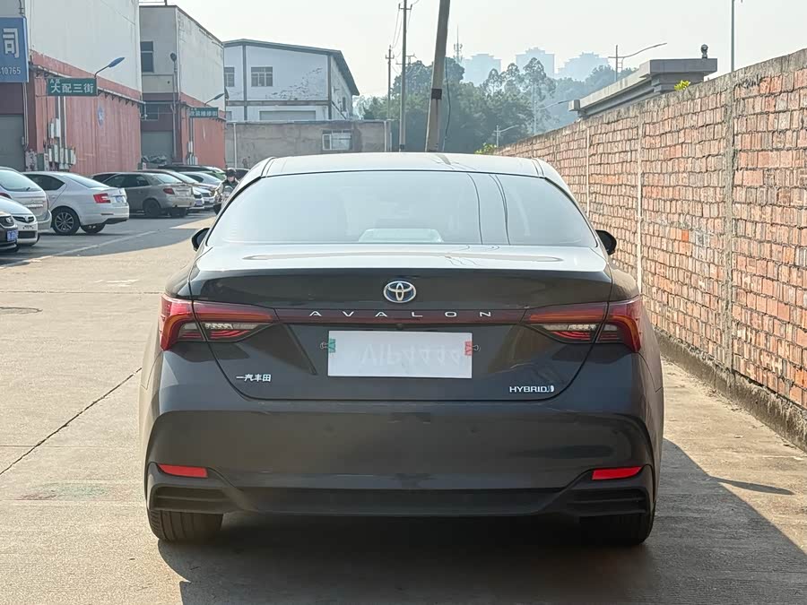 Toyota Avalon 2021 car image #5