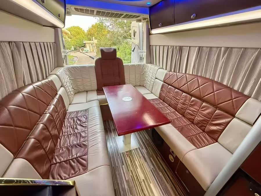 JAC 2014 #5 JAC 2014 car image #5