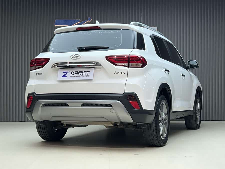 Hyundai ix35 2019 car image #5