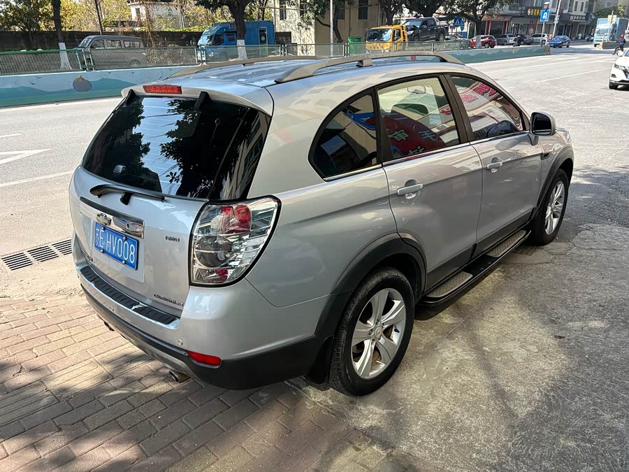 Chevrolet Captiva (Imported) 2011 car image #5