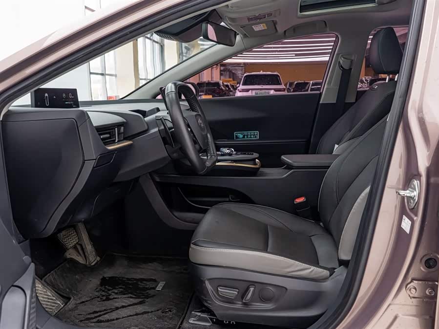 Toyota bZ3 2023 immagine di auto #5