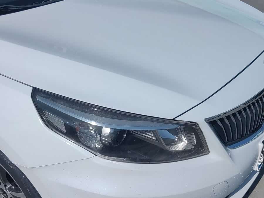 Kia K5 2018 imagem de carro #5