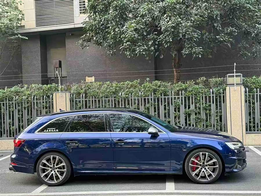 Audi A4 (Imported) 2020 car image #5