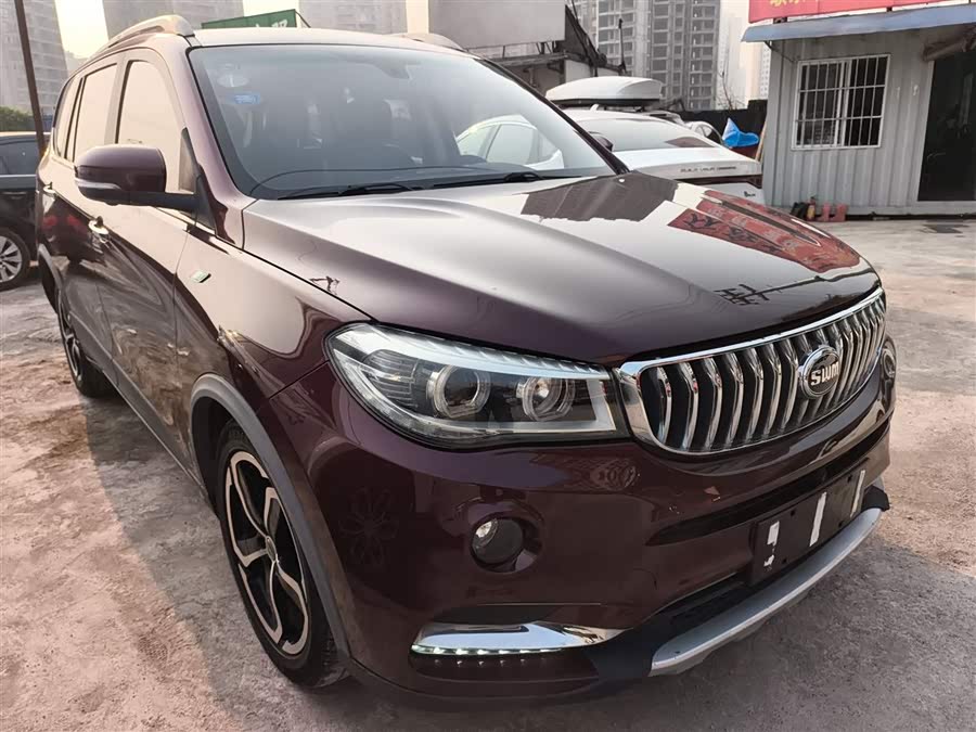 SWM X7 2018 изображение автомобиля #5