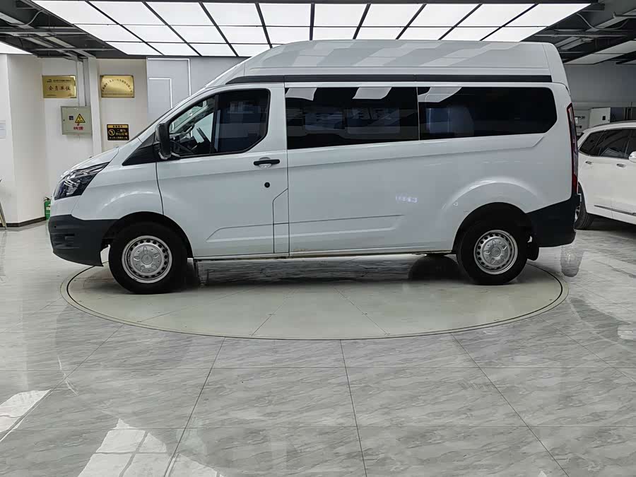 Ford Transit 2020 car image #5