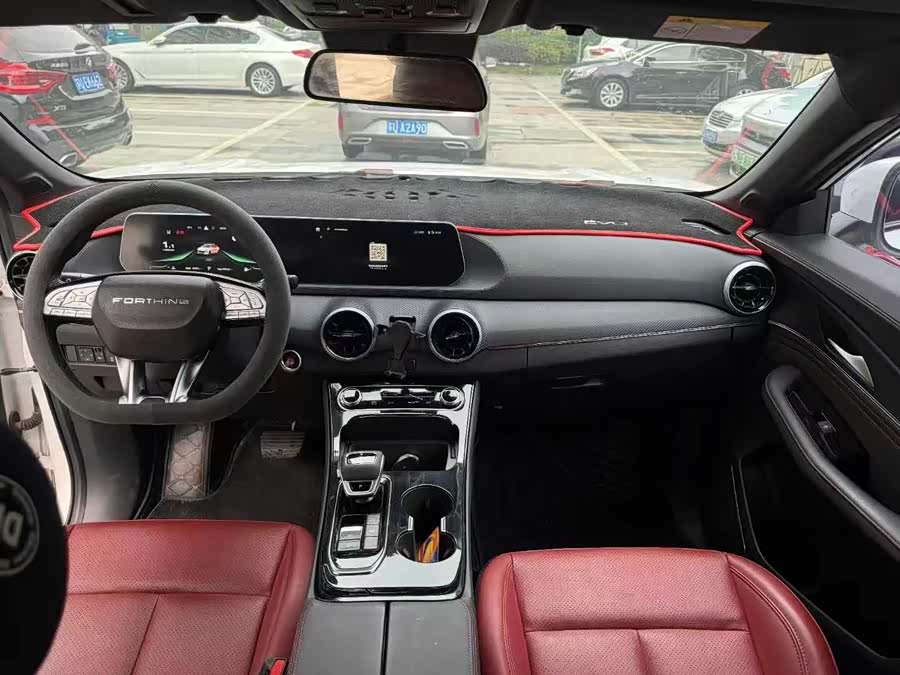 Forthing T5 EVO 2022 #5 Forthing T5 EVO 2022 car image #5