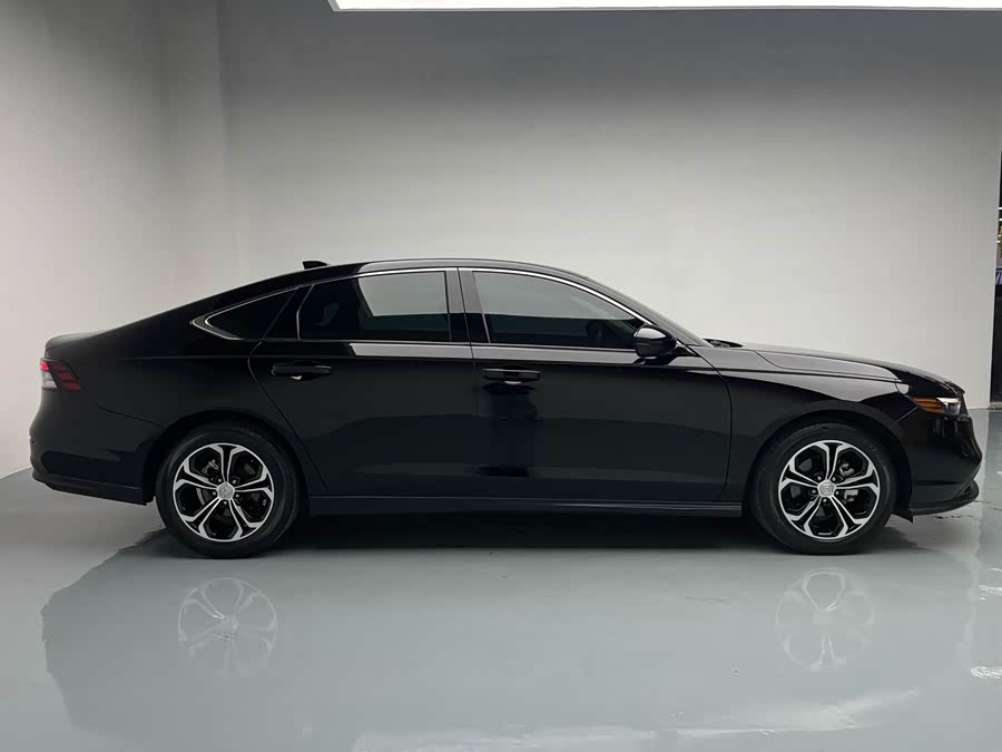 Honda Accord 2023 #5 Honda Accord 2023 car image #5