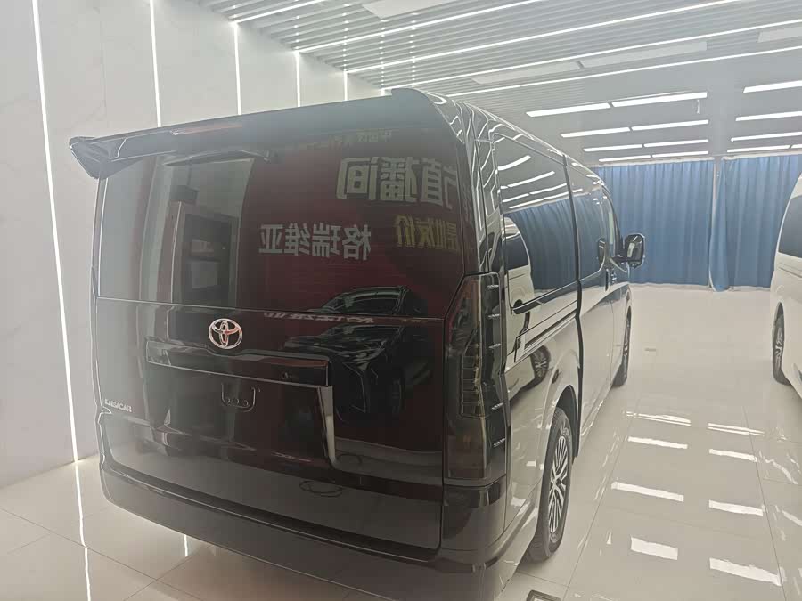 Toyota car image #5