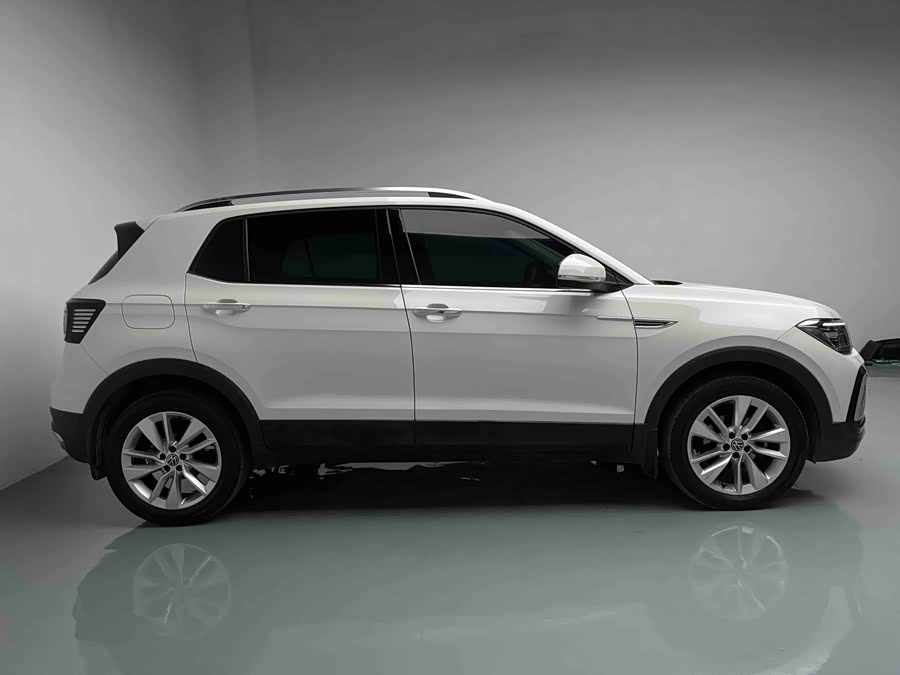 Volkswagen T-Cross 2022 car image #5