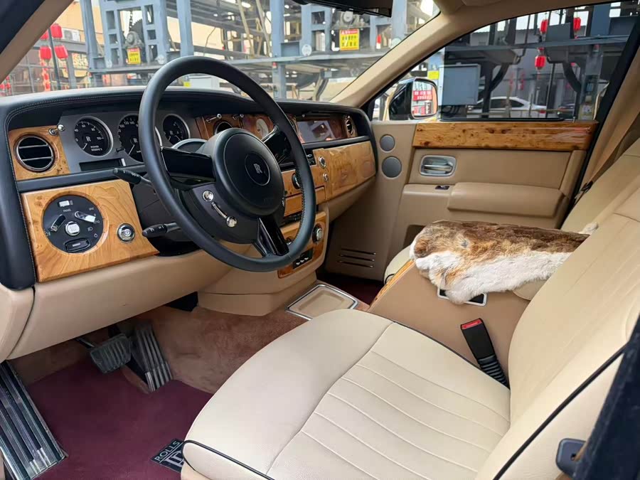 劳斯莱斯 幻影 2004 汽车图片 #5