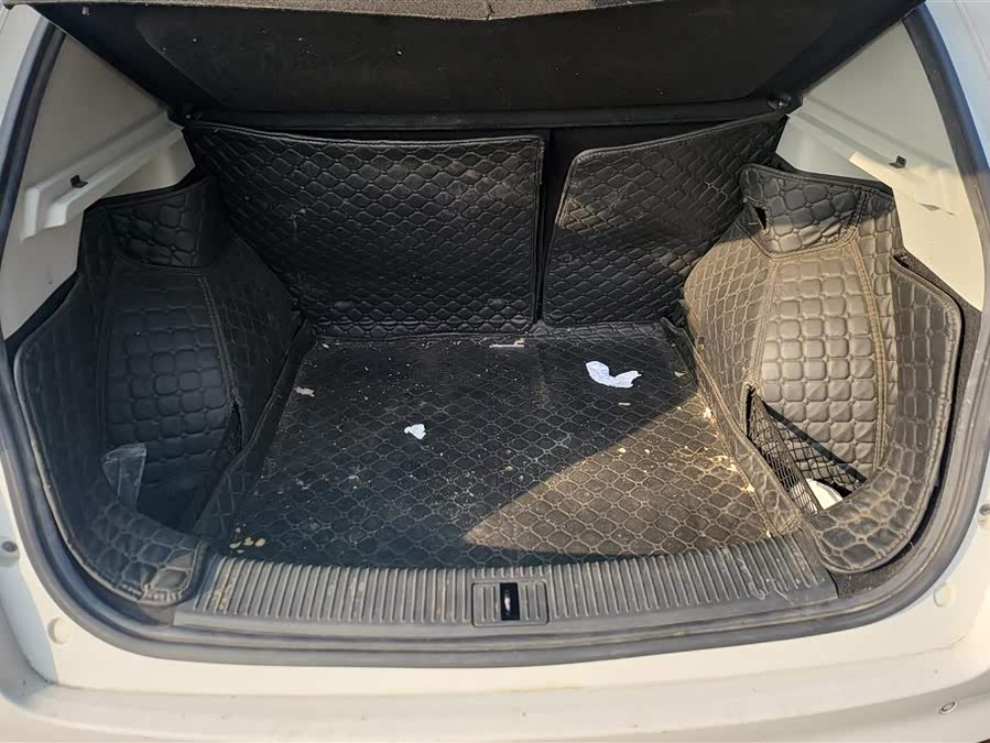 Roewe RX3 2020 изображение автомобиля #5