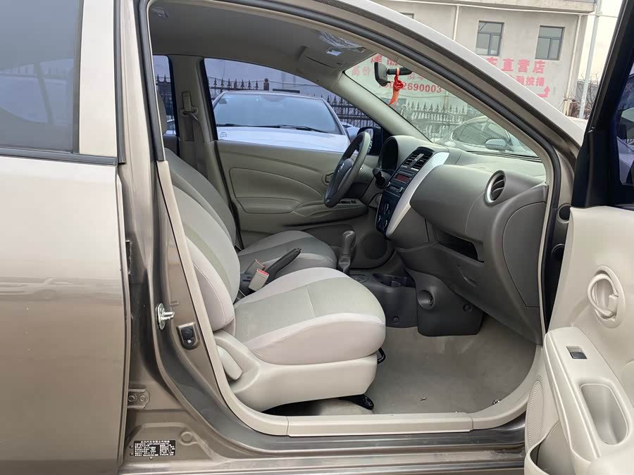 Nissan Sunny 2016 #5 Nissan Sunny 2016 car image #5