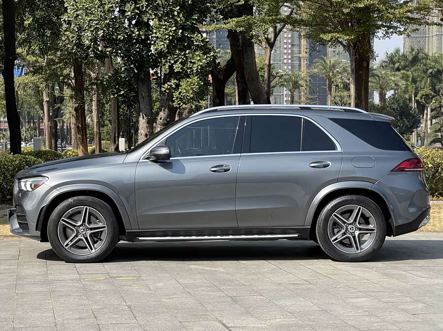 Mercedes-Benz 2020 car image #5