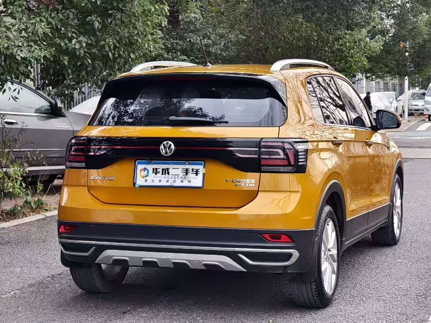 Volkswagen T-Cross 2019 #5 Volkswagen T-Cross 2019 car image #5