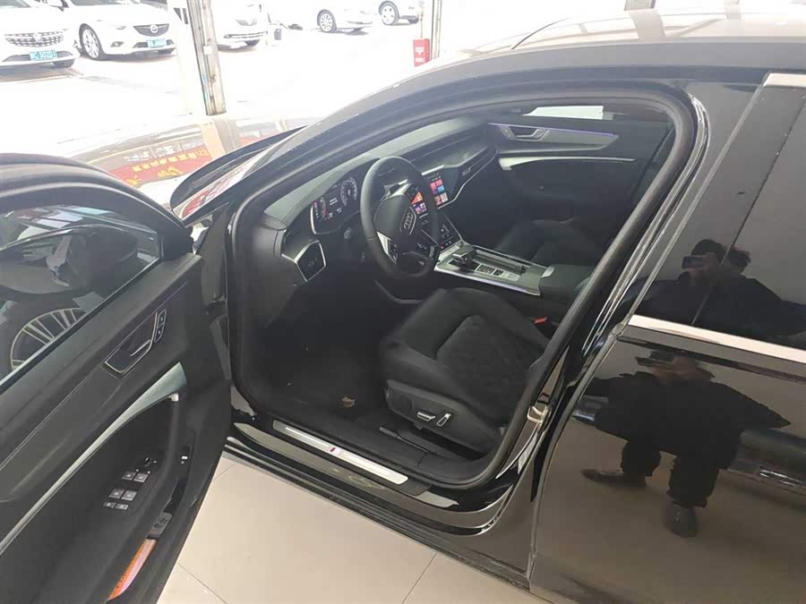 Audi A6L 2025 car image #5