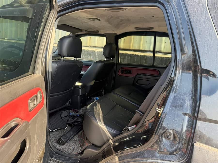 日产 日产帕拉丁 2011 汽车图片 #5