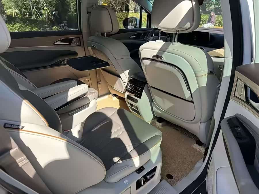 Forthing Yacht 2023 #5 Forthing Yacht 2023 car image #5