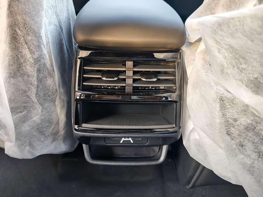 GEELY Monjaro 2025 car image #5
