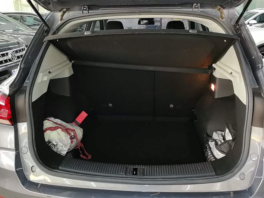 Roewe RX3 2021 car image #5