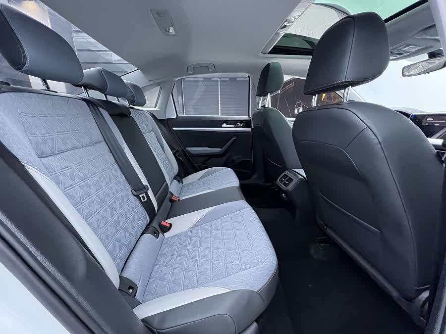 Volkswagen Lavida 2022 car image #5